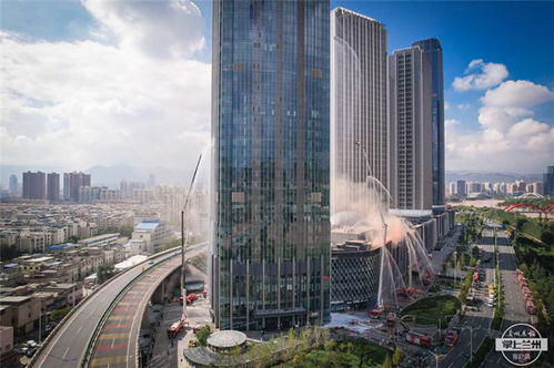 烈焰鑄盾，實戰礪兵——蘭州舉行大型商業綜合體滅火救援實戰演練側記